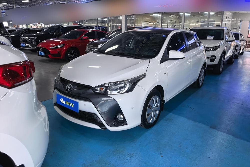 Toyota Yaris L 2016 — фото автомобиля