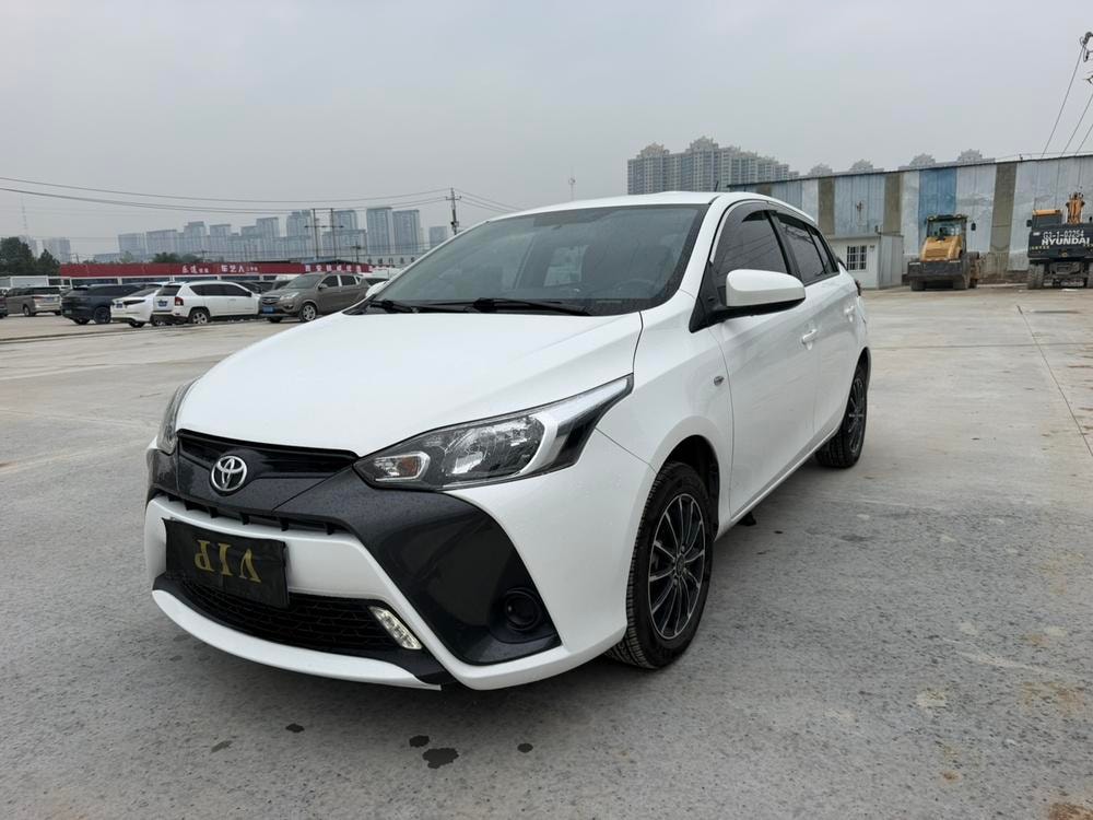 Toyota Yaris L 2020 — фото автомобиля