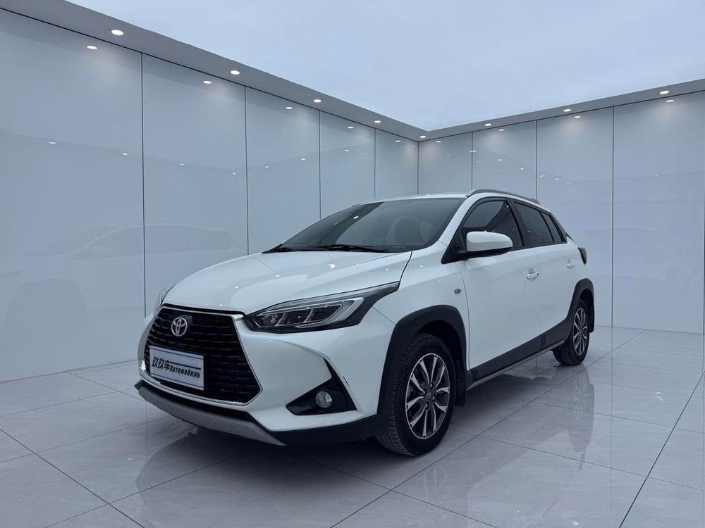 Toyota Yaris L 2022 — фото автомобиля