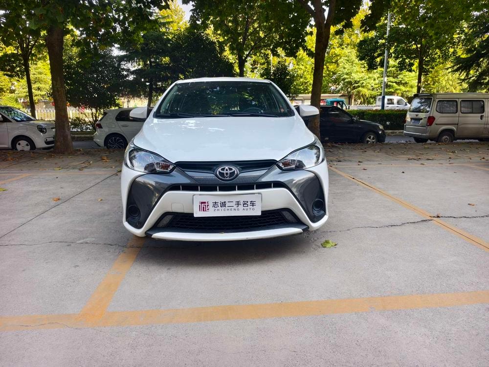 Toyota Yaris L 2019 — фото автомобиля