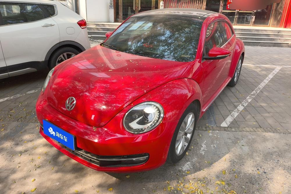 Volkswagen Beetle 2015 — фото автомобиля