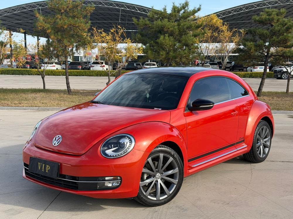 Volkswagen Beetle 2016 — фото автомобиля