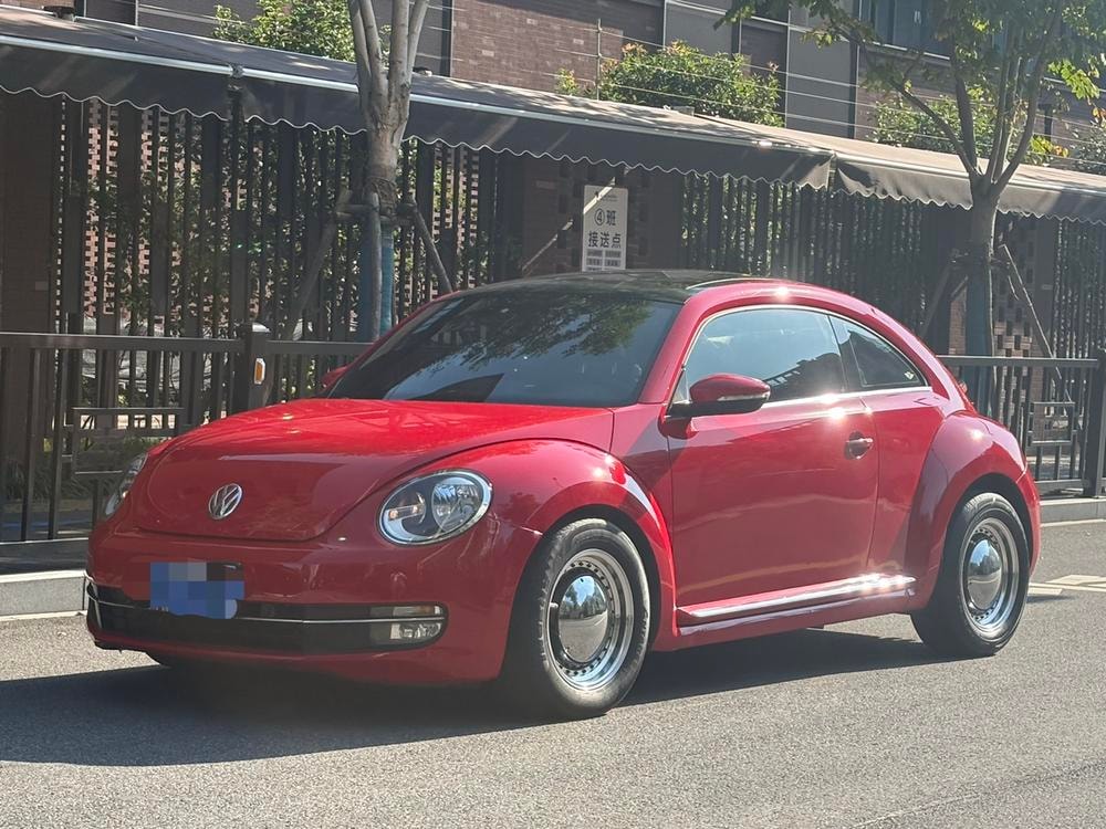 Volkswagen Beetle 2013 — фото автомобиля 1