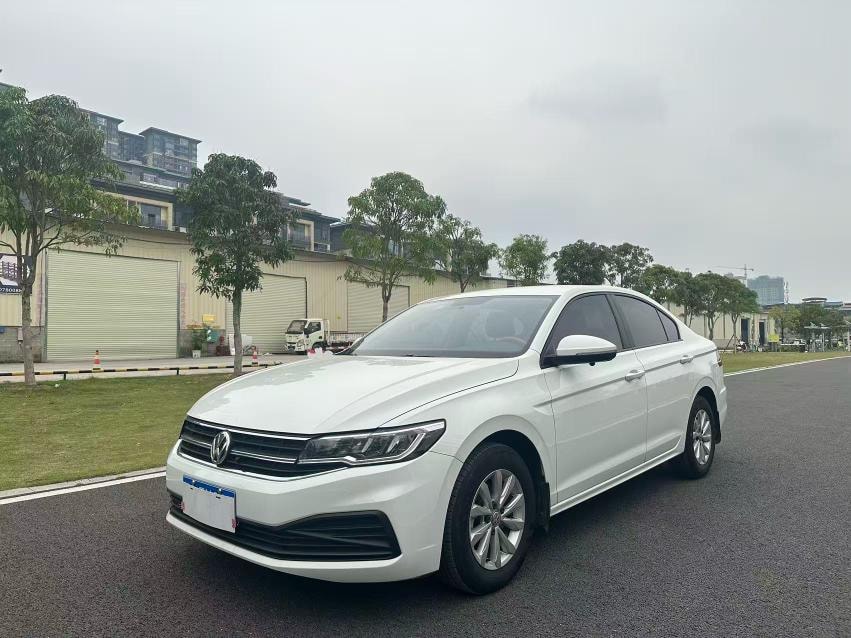 Volkswagen Bora 2020 — фото автомобиля