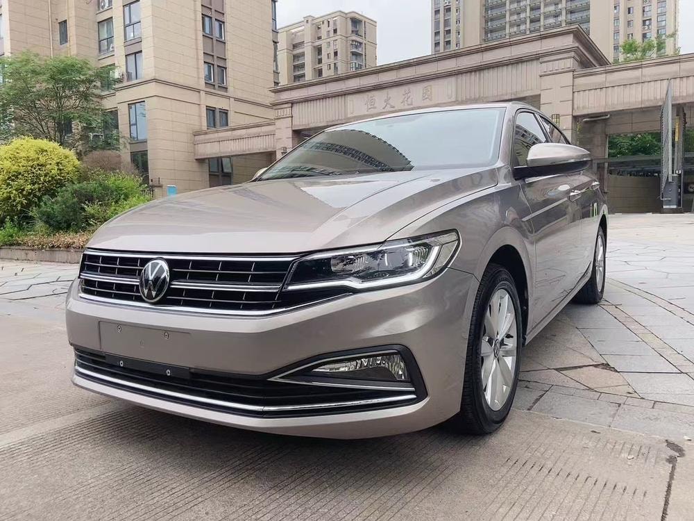 Volkswagen Bora 2021 — фото автомобиля