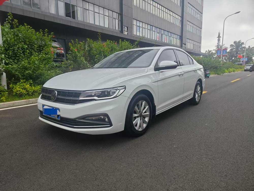 Volkswagen Bora 2021 — фото автомобиля