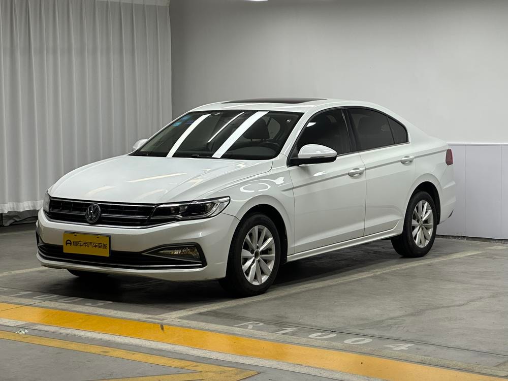 Volkswagen Bora 2020 — фото автомобиля