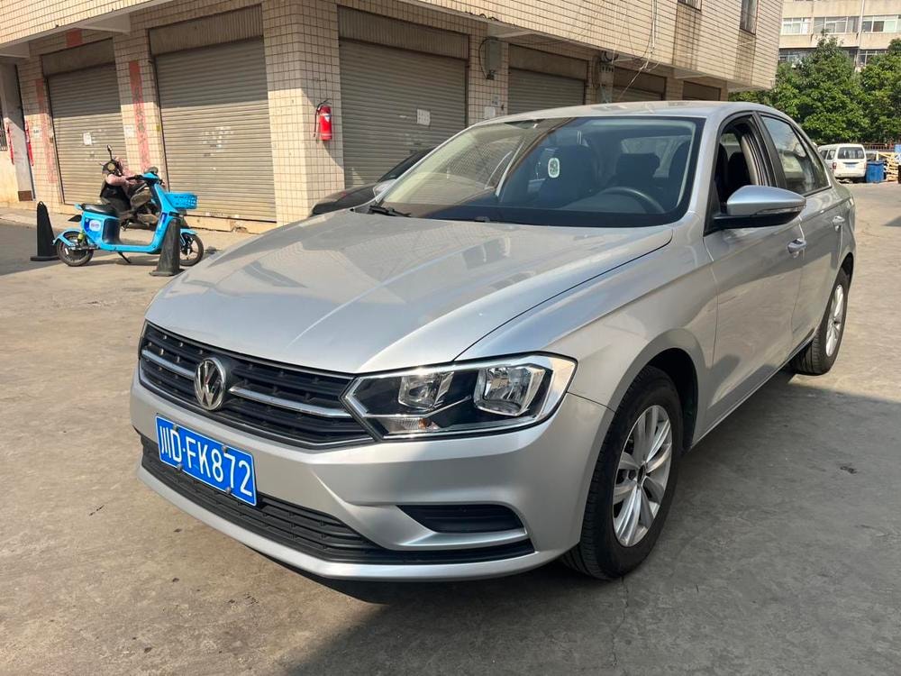 Volkswagen Bora 2017 — фото автомобиля 1