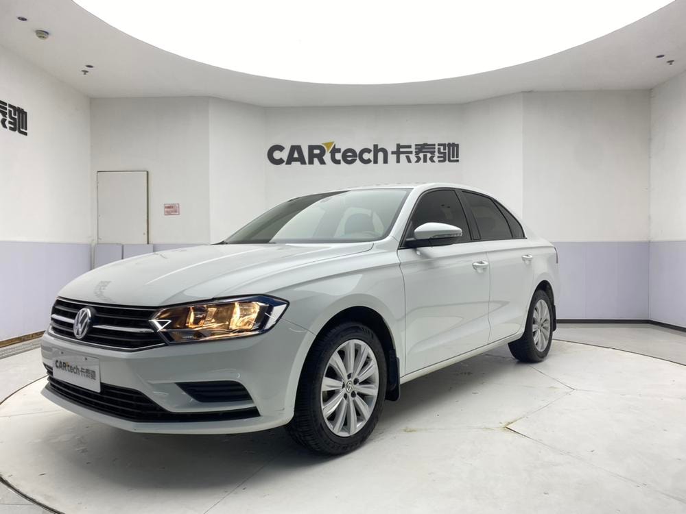 Volkswagen Bora 2019 — фото автомобиля 1