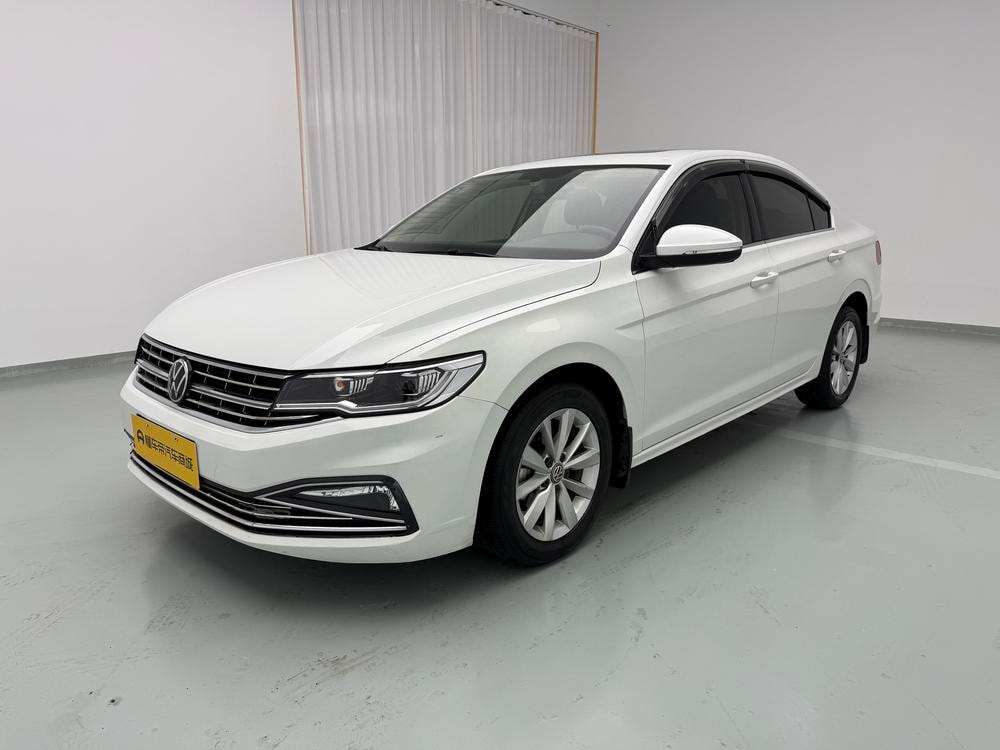 Volkswagen Bora 2020 — фото автомобиля