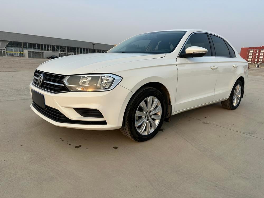Volkswagen Bora 2019 — фото автомобиля 1