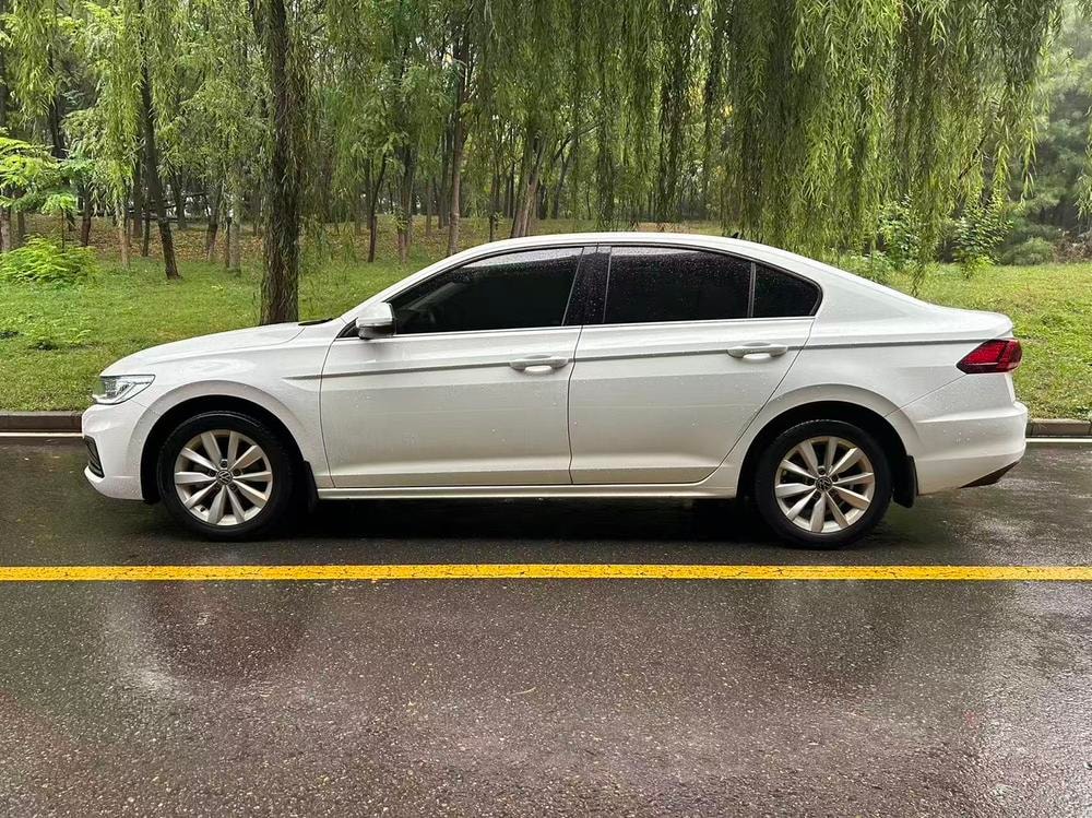 Volkswagen Bora 2020 — фото автомобиля 1