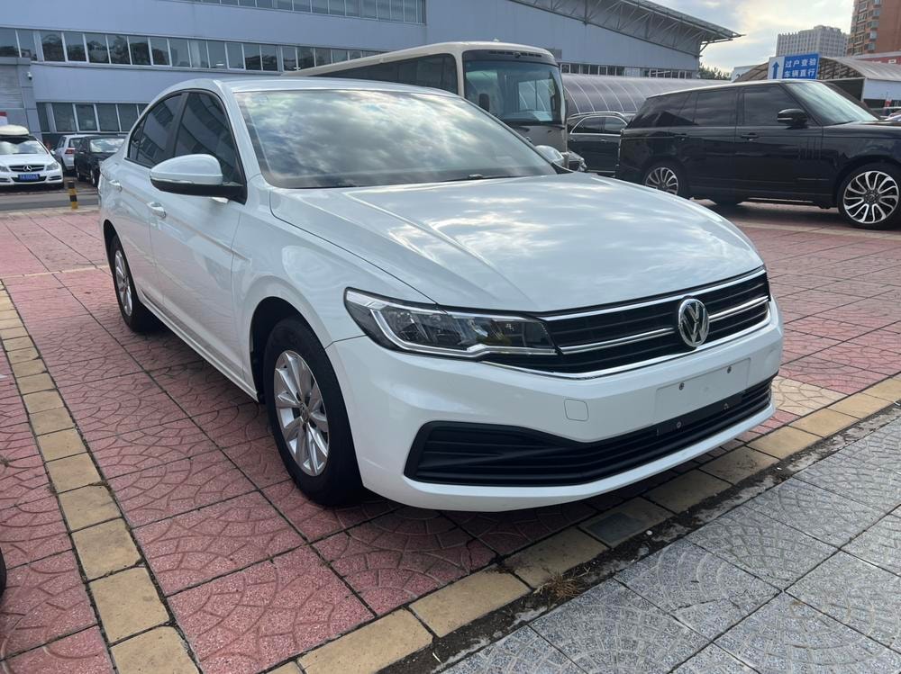 Volkswagen Bora 2020 — фото автомобиля