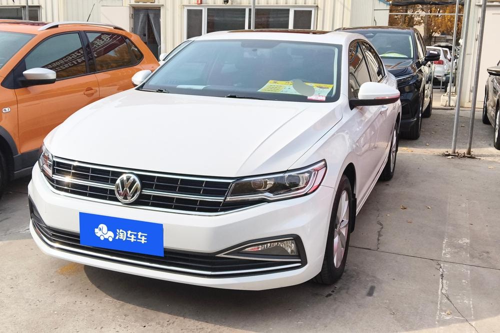 Volkswagen Bora 2020 — фото автомобиля