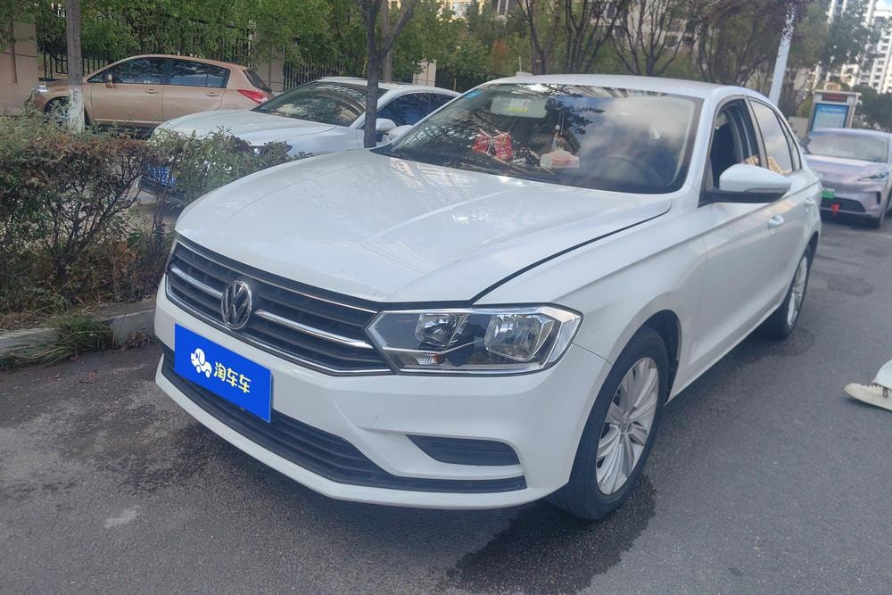 Volkswagen Bora 2019 — фото автомобиля