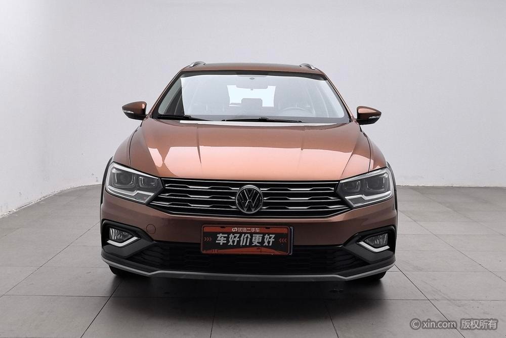 Volkswagen C-TREK 2018 — фото автомобиля