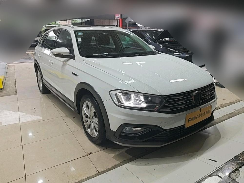 Volkswagen C-TREK 2018 — фото автомобиля