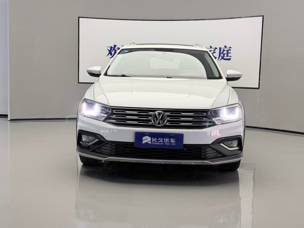 Volkswagen C-TREK 2018 — фото автомобиля