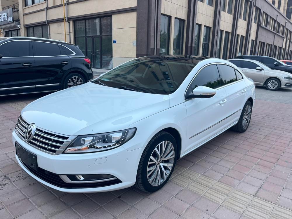 Volkswagen CC 2018 — фото автомобиля