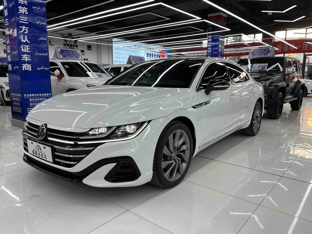 Volkswagen CC 2021 — фото автомобиля 1