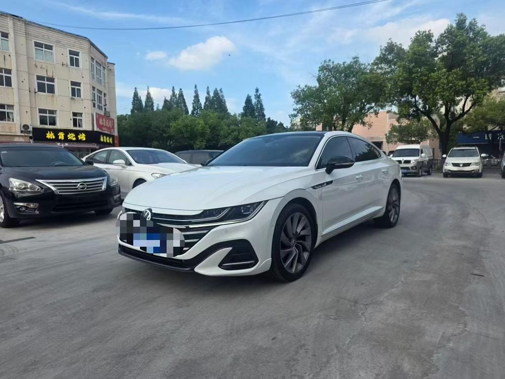 Volkswagen CC 2021 — фото автомобиля 1
