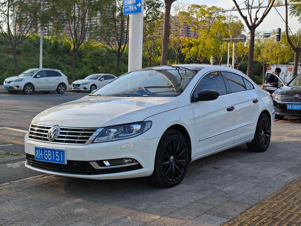 Volkswagen CC 2016 — фото автомобиля 1