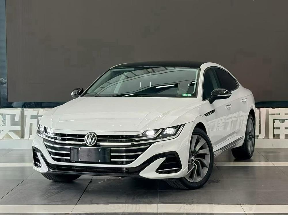 Volkswagen CC 2021 — фото автомобиля