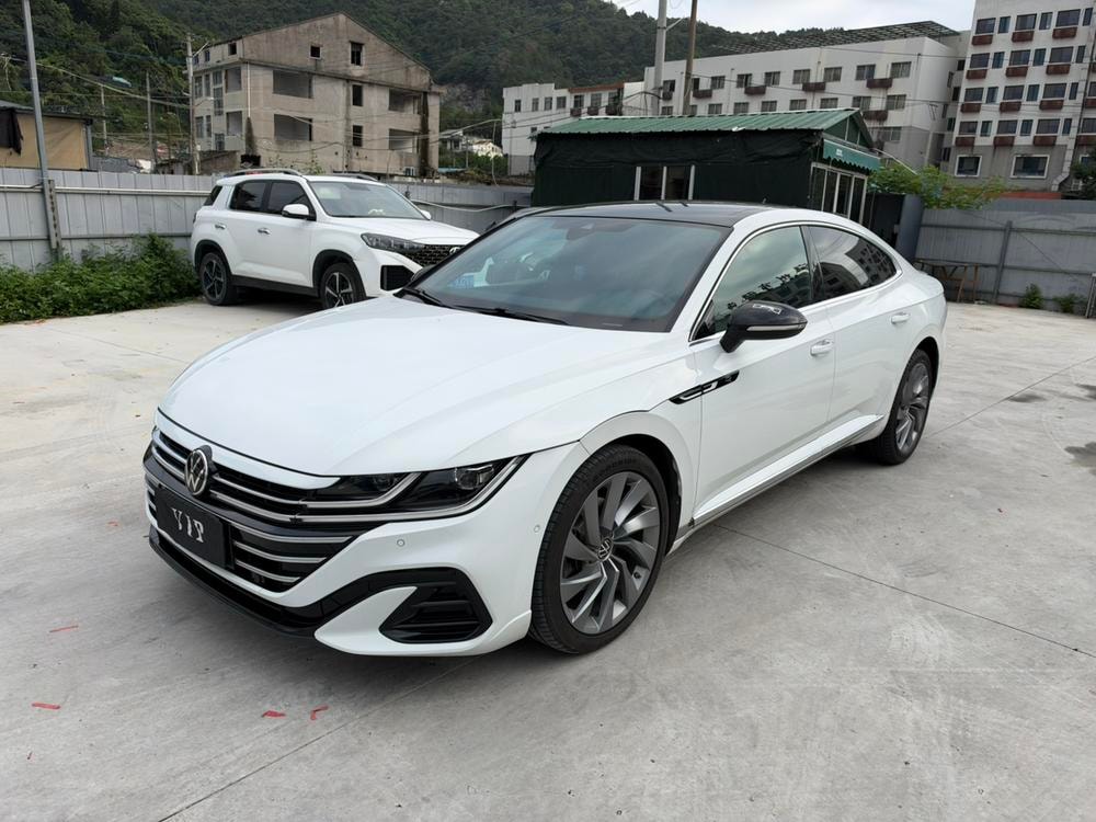 Volkswagen CC 2021 — фото автомобиля