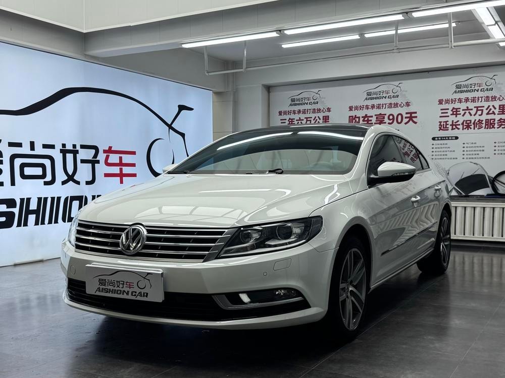 Volkswagen CC 2018 — фото автомобиля 1
