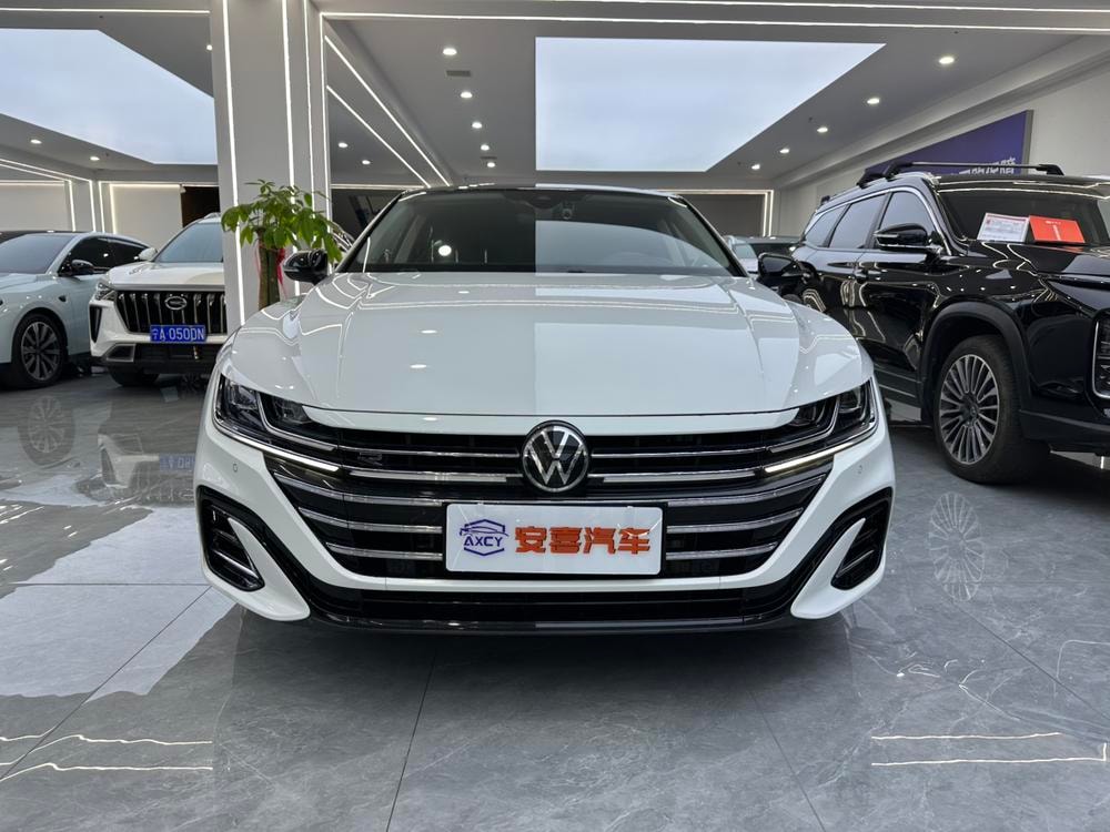 Volkswagen CC 2021 — фото автомобиля 1