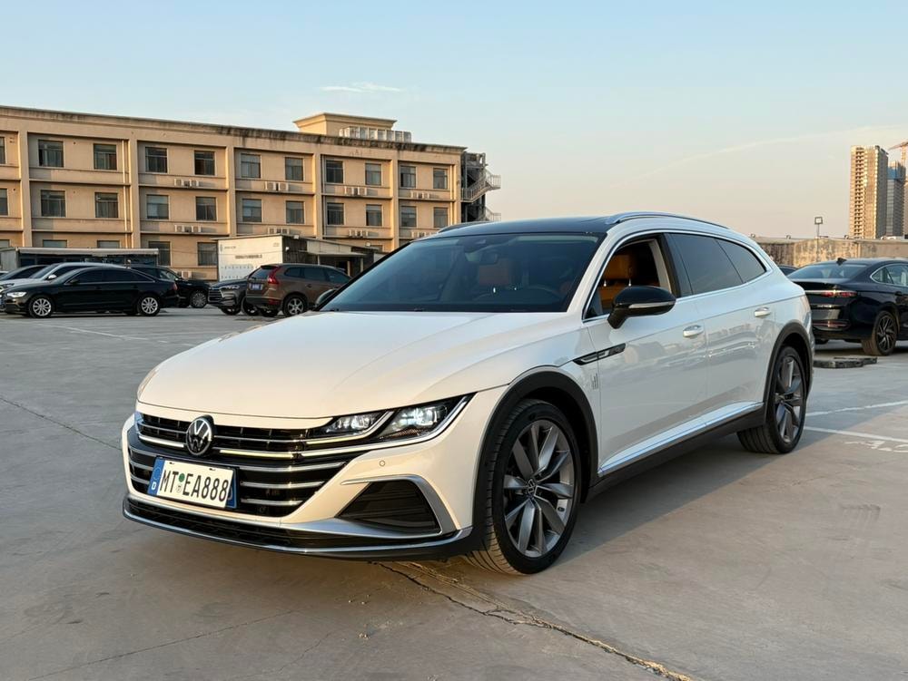 Volkswagen CC 2021 — фото автомобиля