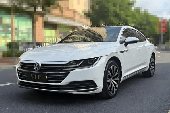 Volkswagen CC 2020 — фото автомобиля