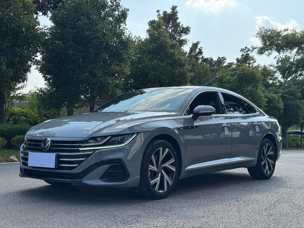 Volkswagen CC 2021 — фото автомобиля 1