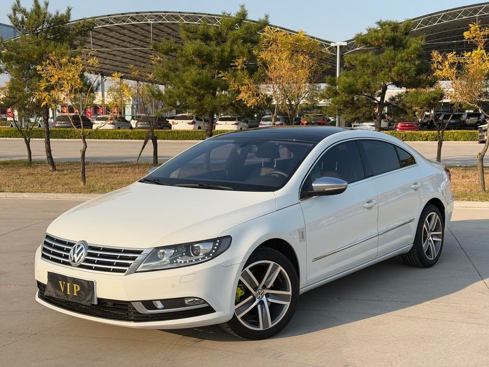 Volkswagen CC 2016 — фото автомобиля 1