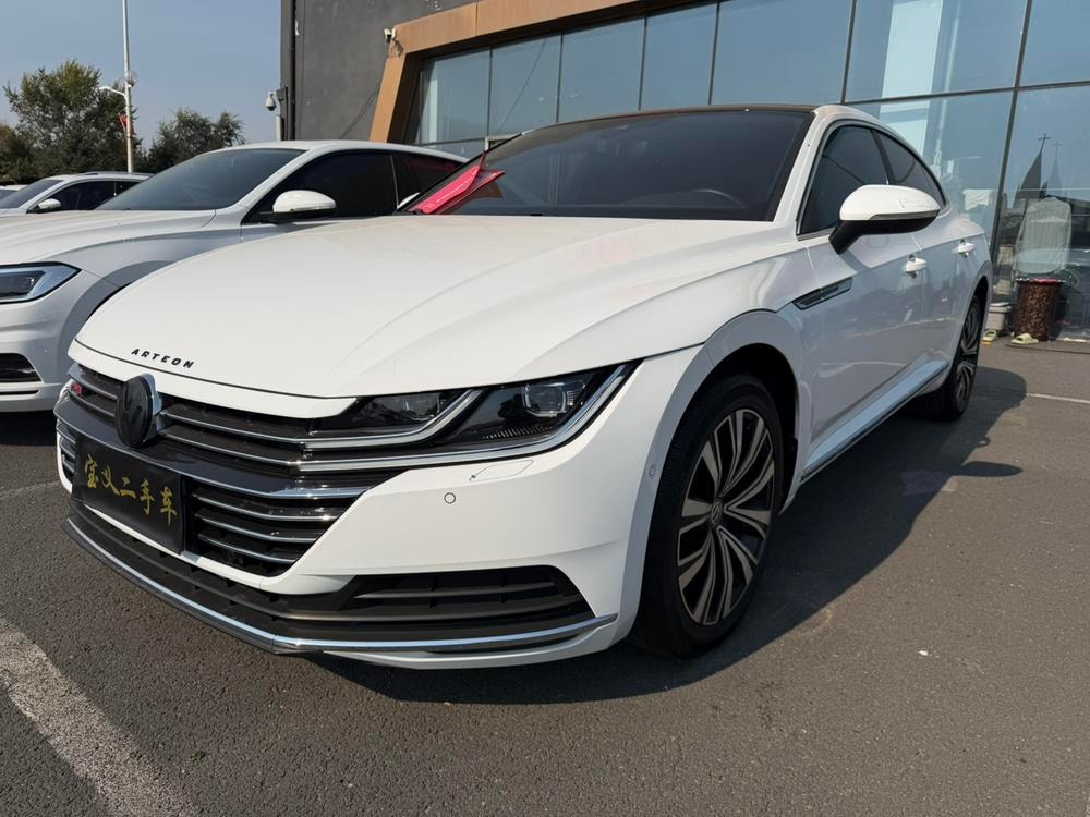 Volkswagen CC 2020 — фото автомобиля 1