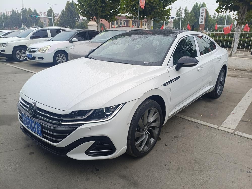 Volkswagen CC 2026 — фото автомобиля 1