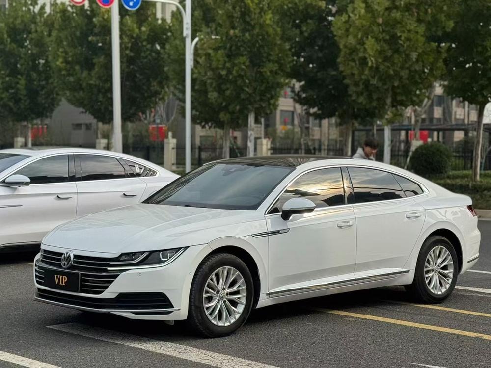 Volkswagen CC 2020 — фото автомобиля