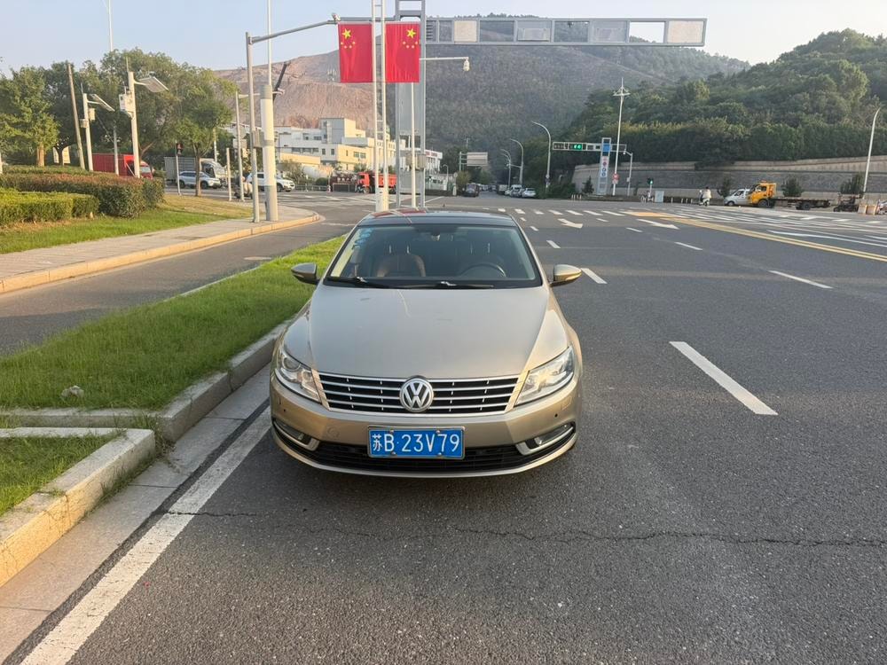 Volkswagen CC 2016 — фото автомобиля
