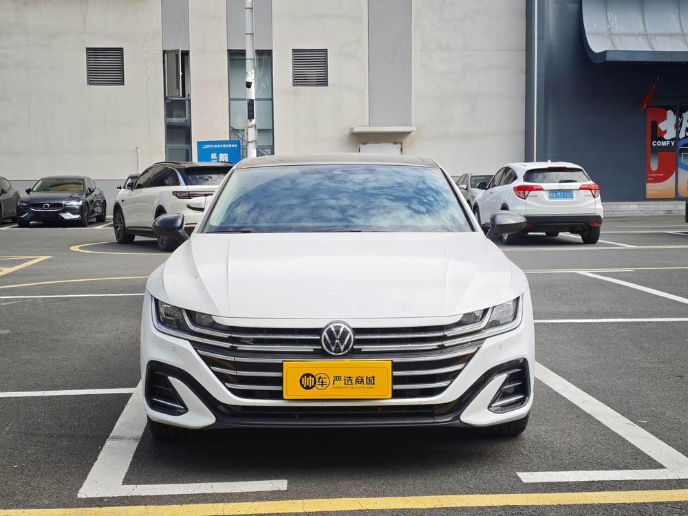 Volkswagen CC 2021 — фото автомобиля