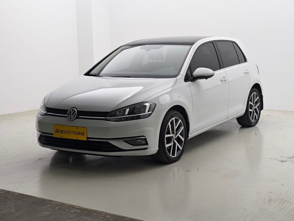 Volkswagen Golf 2018 — фото автомобиля