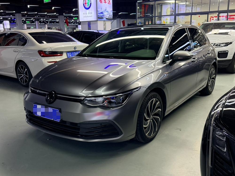 Volkswagen Golf 2021 — фото автомобиля 1