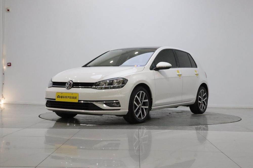 Volkswagen Golf 2020 — фото автомобиля