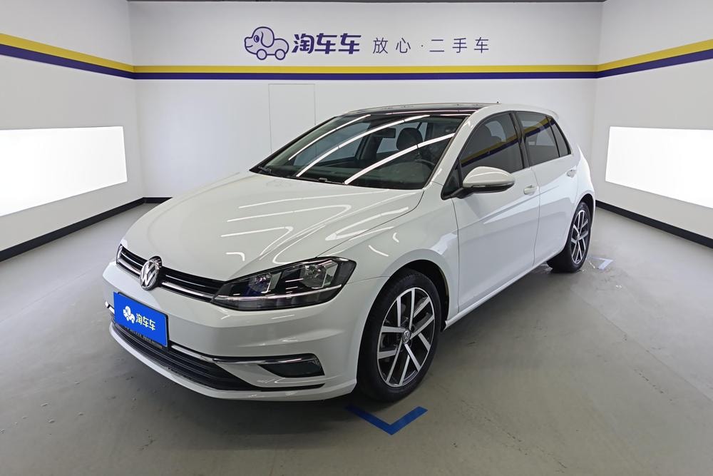 Volkswagen Golf 2020 — фото автомобиля