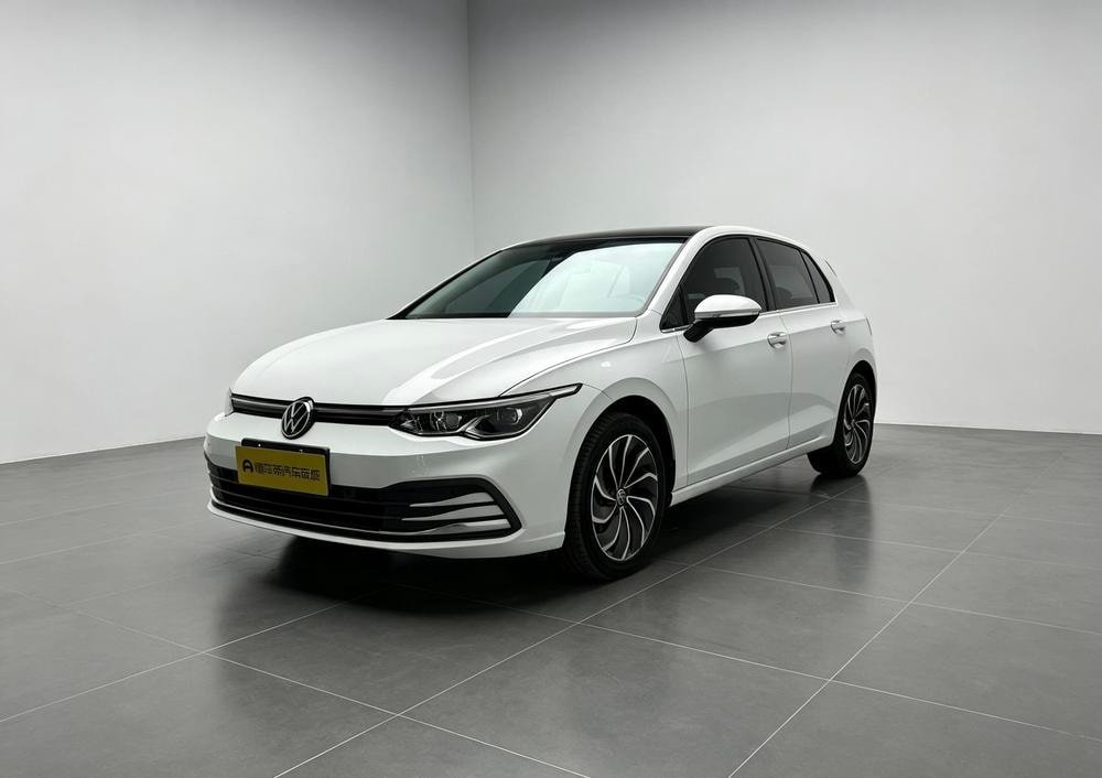 Volkswagen Golf 2021 — фото автомобиля 1