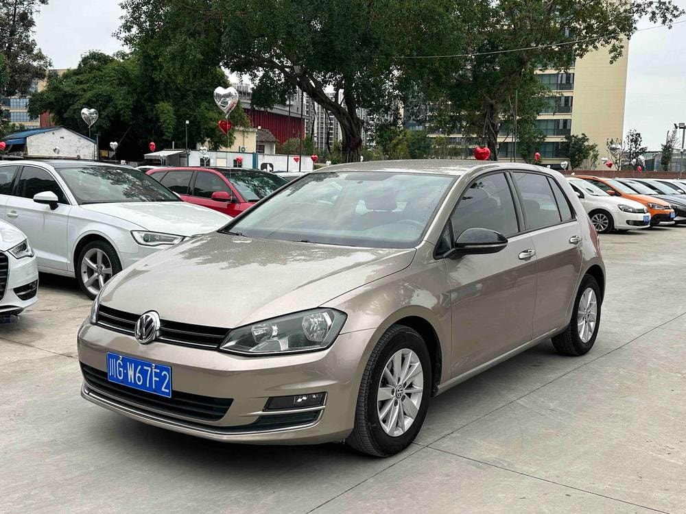 Volkswagen Golf 2016 — фото автомобиля