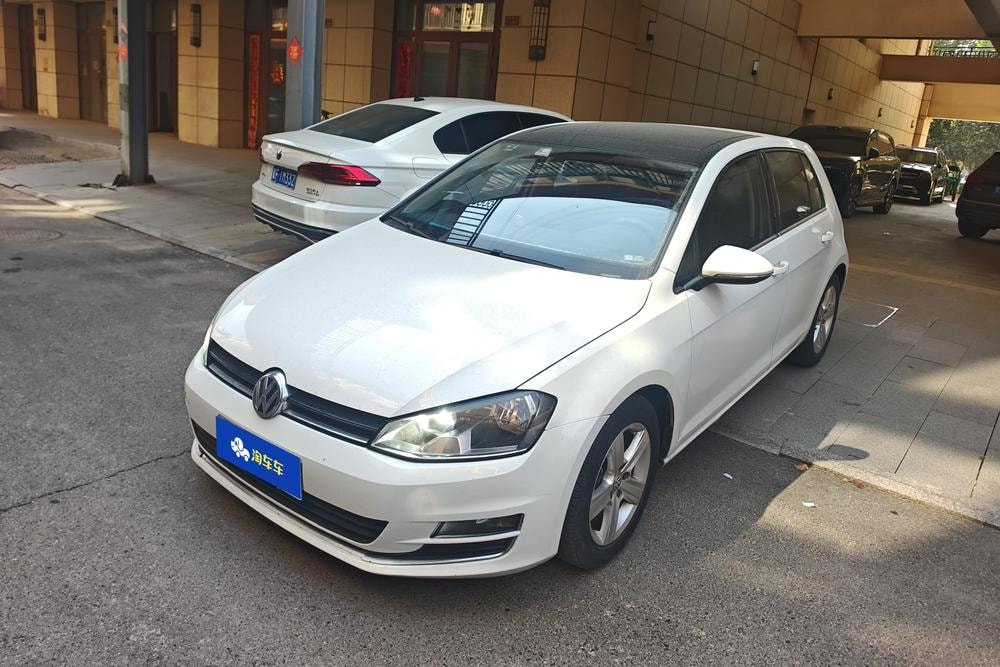 Volkswagen Golf 2016 — фото автомобиля 1