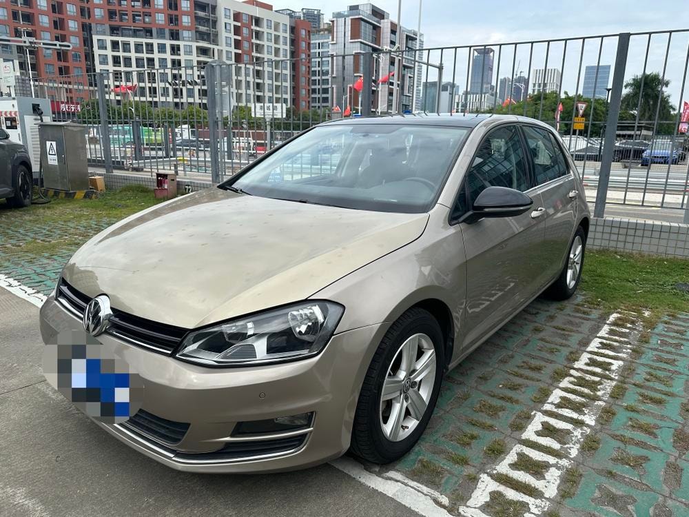 Volkswagen Golf 2017 — фото автомобиля