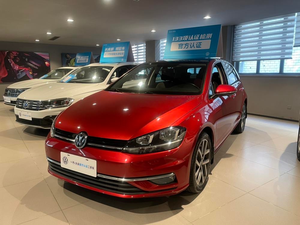 Volkswagen Golf 2020 — фото автомобиля 1