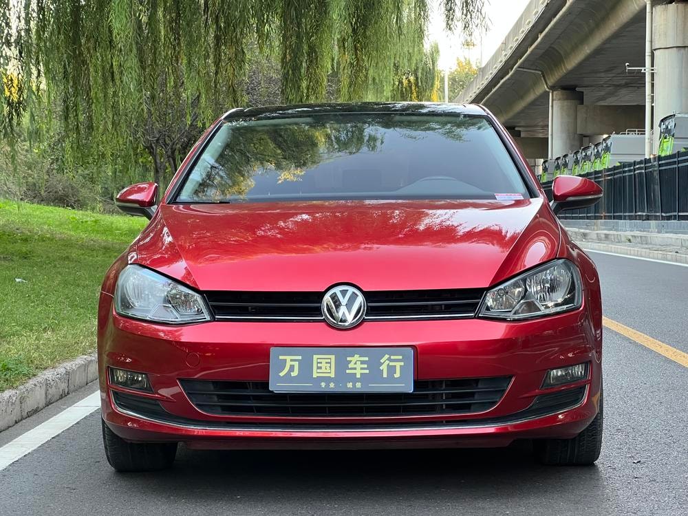 Volkswagen Golf 2015 — фото автомобиля 1