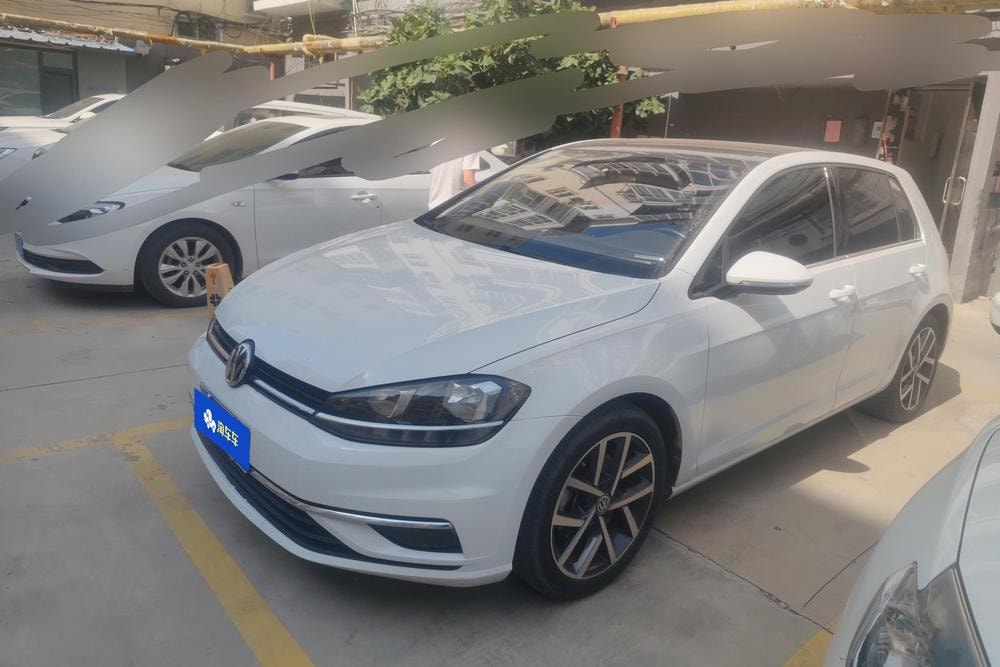 Volkswagen Golf 2020 — фото автомобиля
